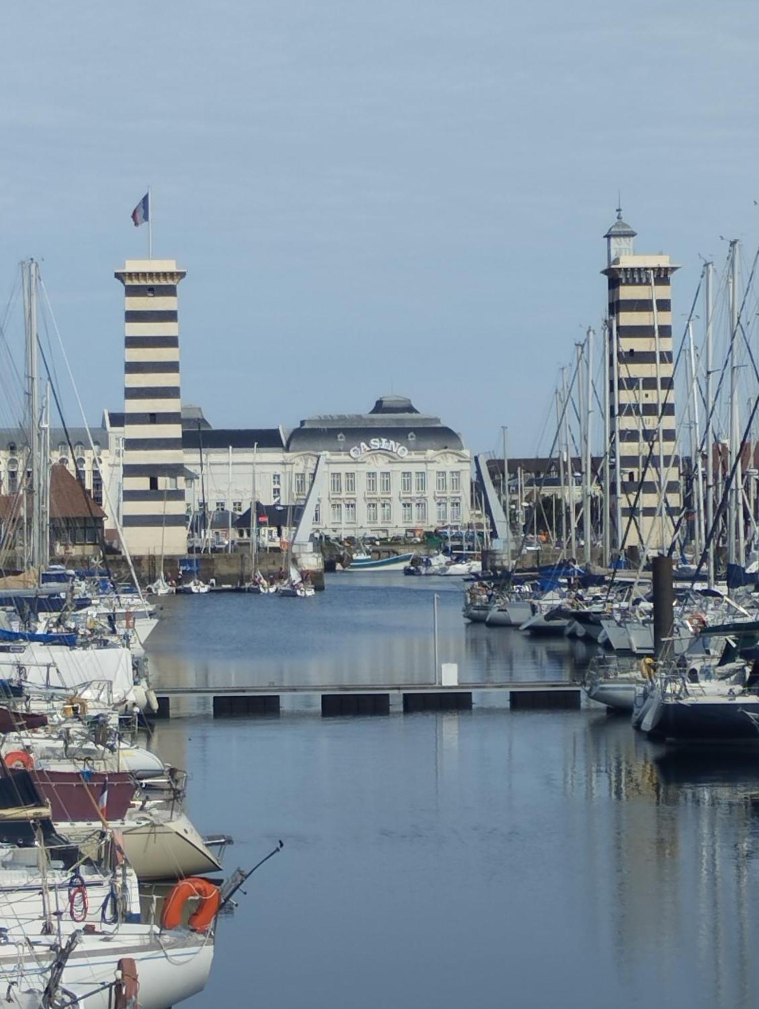 L'Escale A Deauville Exterior photo